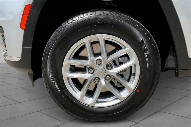 new 2025 Jeep Grand Cherokee L car, priced at $43,999