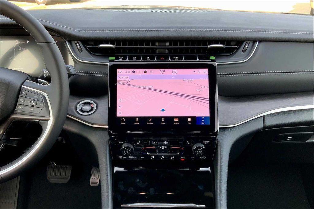 new 2025 Jeep Grand Cherokee L car, priced at $48,833