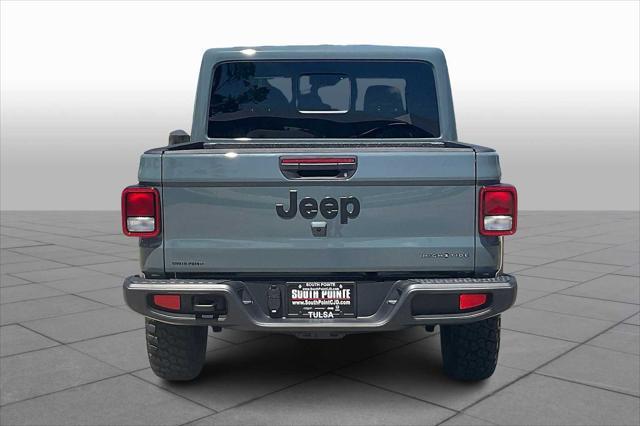 new 2025 Jeep Gladiator car, priced at $51,005