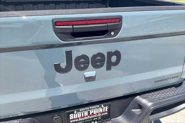 new 2025 Jeep Gladiator car, priced at $51,005