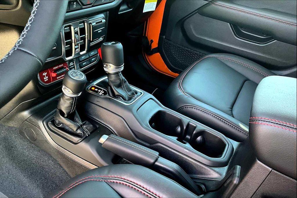 new 2025 Jeep Wrangler car, priced at $64,260