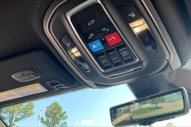 new 2025 Jeep Grand Cherokee L car, priced at $69,045