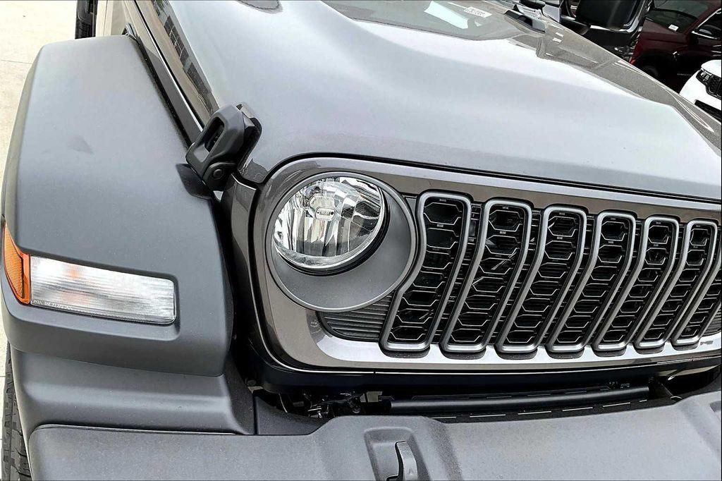new 2025 Jeep Wrangler car, priced at $45,445