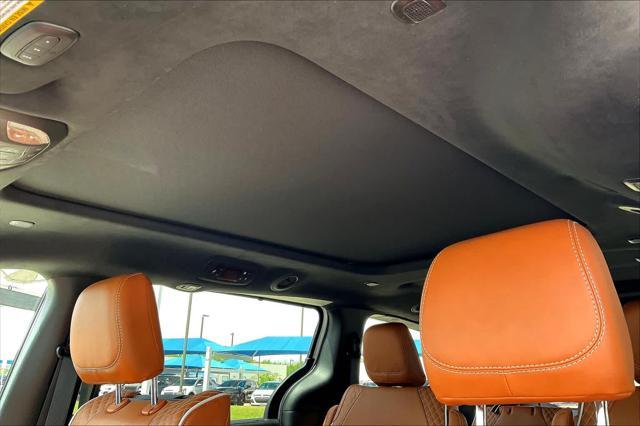 new 2025 Chrysler Pacifica car, priced at $61,780