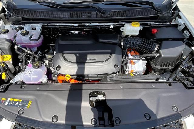 new 2025 Chrysler Pacifica car, priced at $61,780