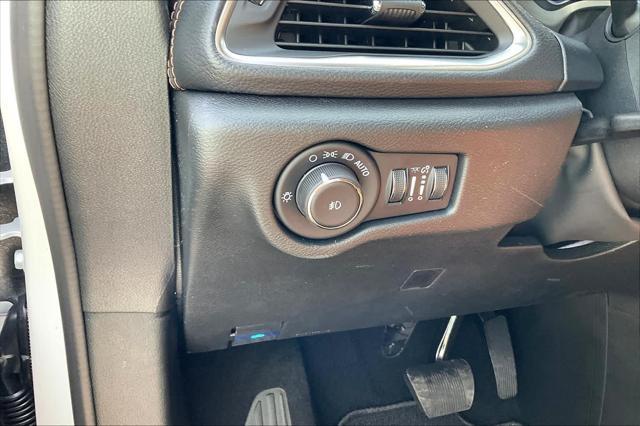 new 2025 Chrysler Pacifica car, priced at $61,780