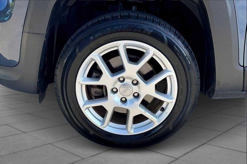 used 2021 Jeep Renegade car, priced at $20,999