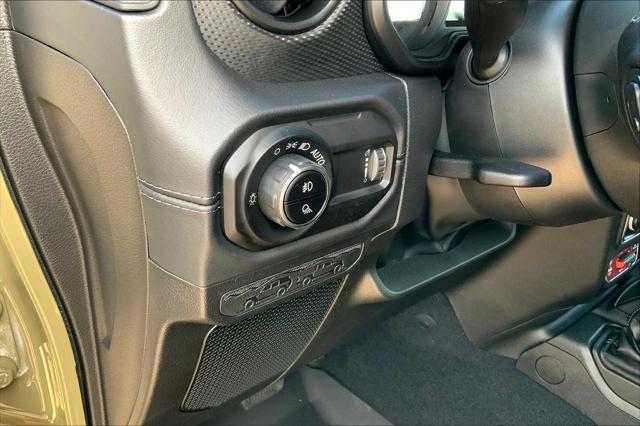 new 2025 Jeep Gladiator car, priced at $56,100