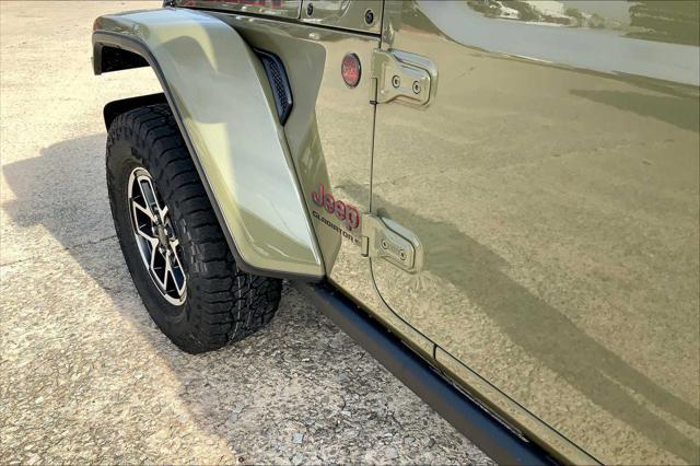 new 2025 Jeep Gladiator car, priced at $56,100