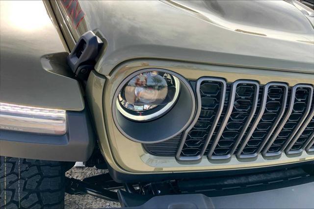 new 2025 Jeep Gladiator car, priced at $56,100