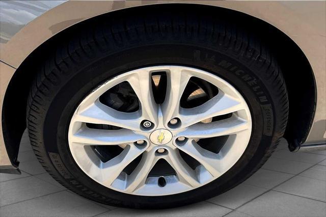 used 2018 Chevrolet Malibu car, priced at $15,500