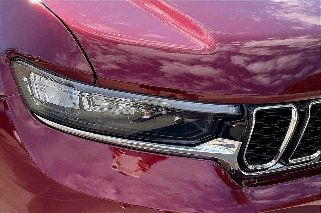 new 2025 Jeep Grand Cherokee L car, priced at $49,535