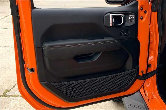 new 2025 Jeep Gladiator car, priced at $46,155