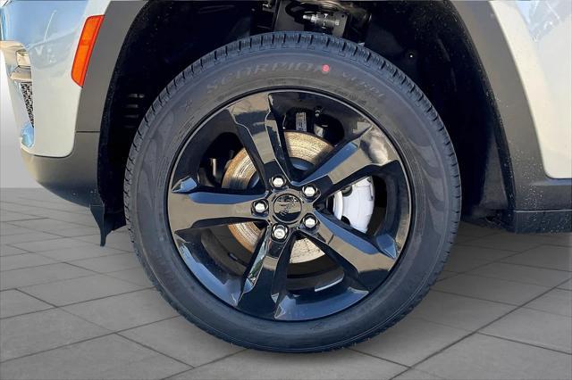 new 2025 Jeep Grand Cherokee car, priced at $48,730