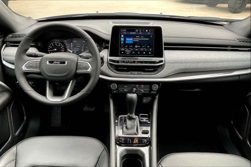 new 2025 Jeep Compass car, priced at $27,760