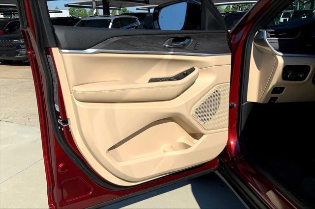 new 2025 Jeep Grand Cherokee L car, priced at $53,035