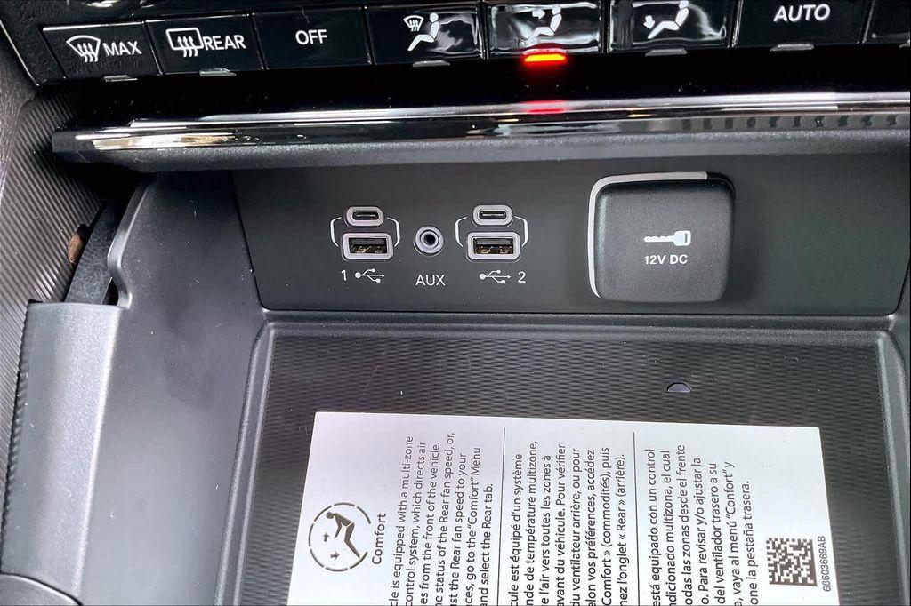 new 2025 Jeep Grand Cherokee L car, priced at $42,915