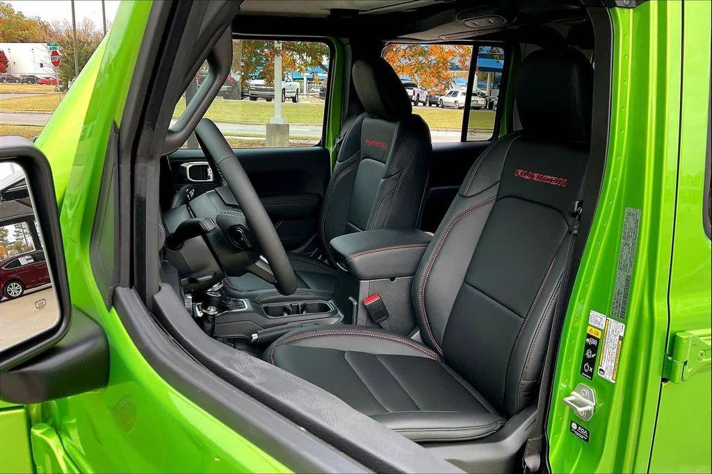 new 2026 Jeep Gladiator car, priced at $61,000