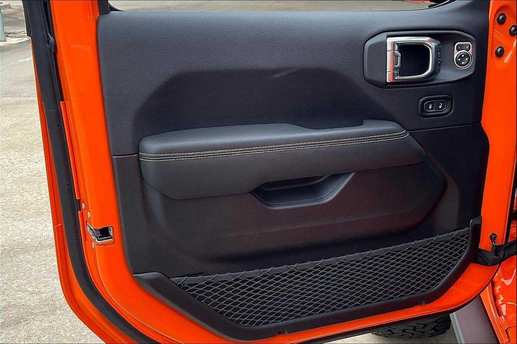 new 2025 Jeep Wrangler car, priced at $98,999