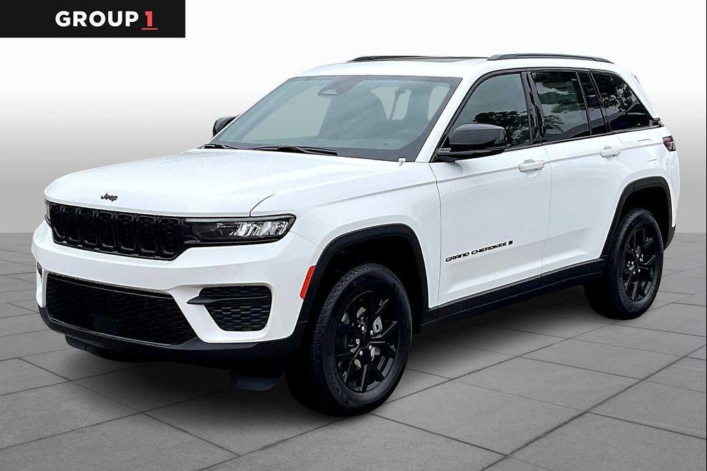 new 2025 Jeep Grand Cherokee car, priced at $43,130