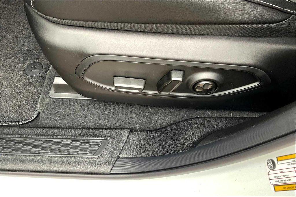 new 2025 Jeep Grand Cherokee car, priced at $43,130