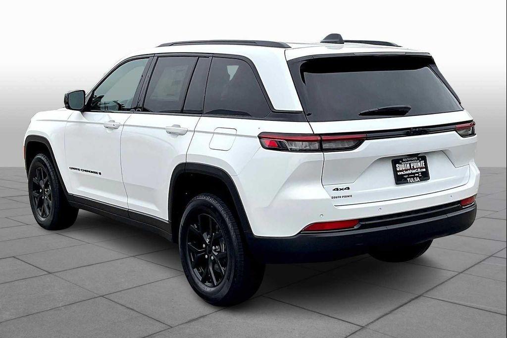 new 2025 Jeep Grand Cherokee car, priced at $43,130