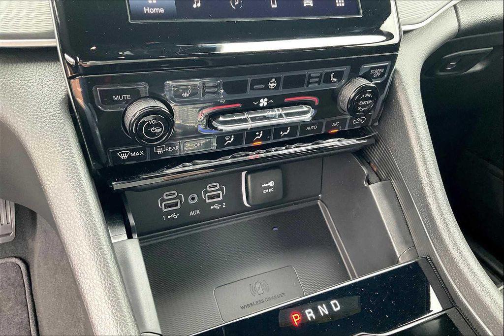 new 2025 Jeep Grand Cherokee car, priced at $43,130