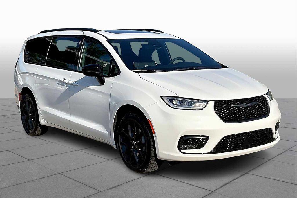 new 2026 Chrysler Pacifica car, priced at $54,999