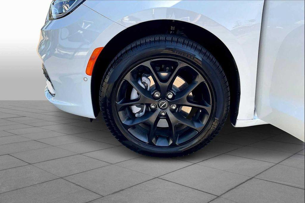 new 2026 Chrysler Pacifica car, priced at $54,999