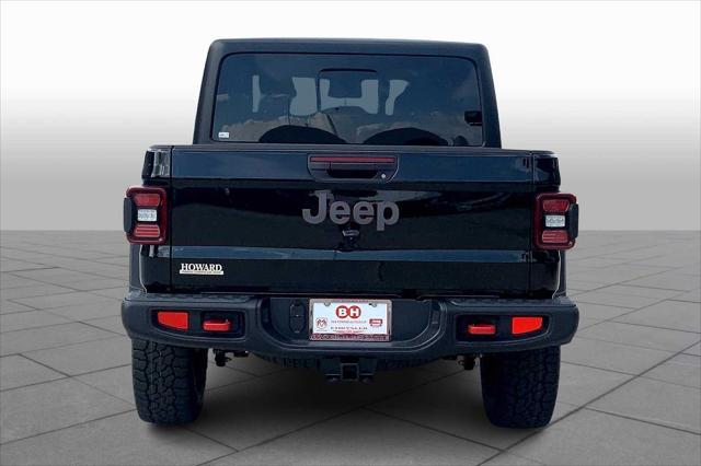 new 2025 Jeep Gladiator car, priced at $53,305