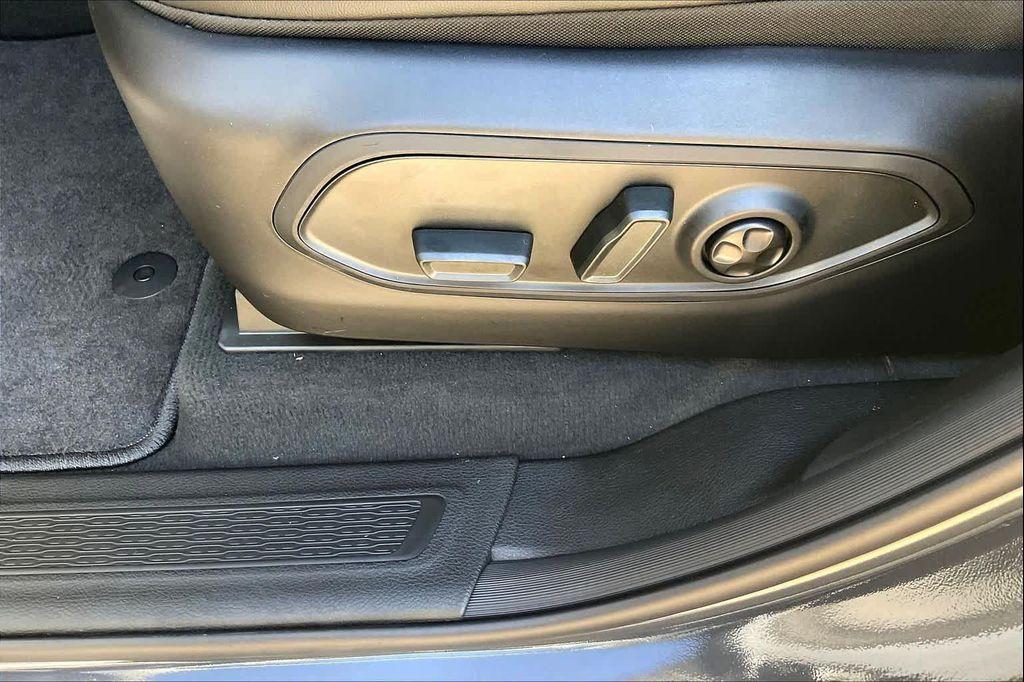 new 2025 Jeep Grand Cherokee L car, priced at $50,035