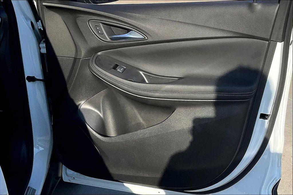 used 2021 Buick Encore GX car, priced at $17,999