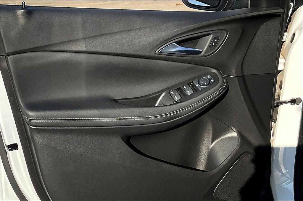 used 2021 Buick Encore GX car, priced at $17,999