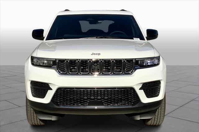 new 2025 Jeep Grand Cherokee car, priced at $39,123