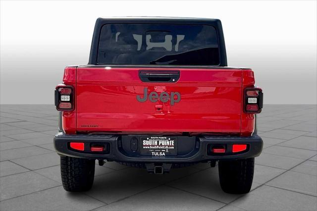 new 2025 Jeep Gladiator car, priced at $59,390