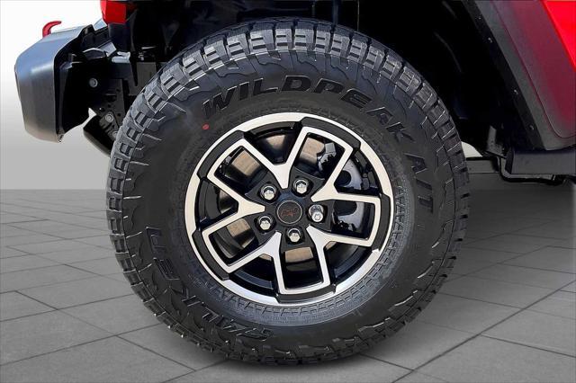 new 2025 Jeep Gladiator car, priced at $59,390