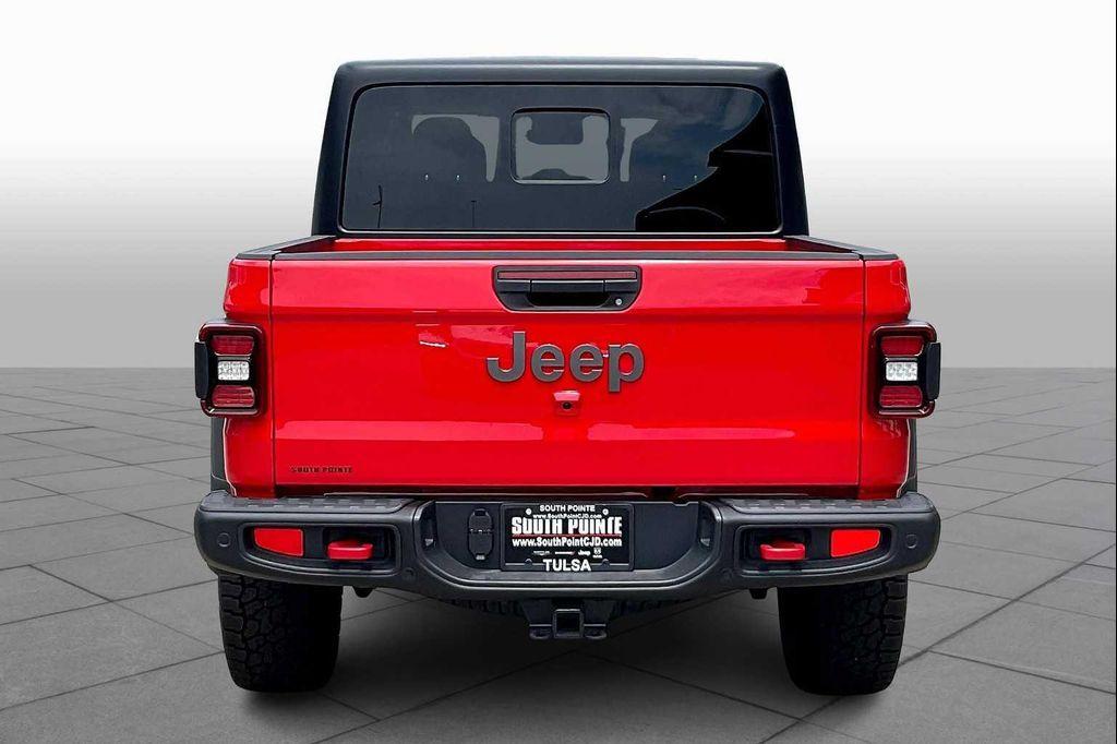 new 2025 Jeep Gladiator car, priced at $56,890