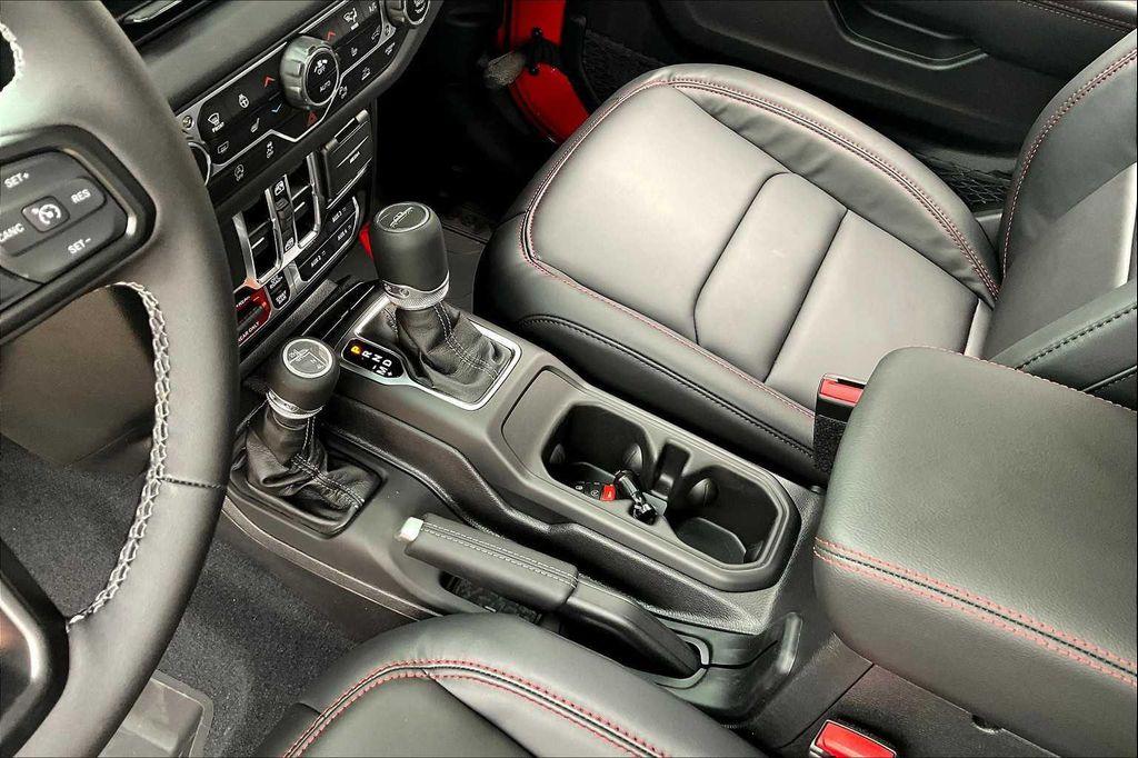 new 2025 Jeep Gladiator car, priced at $56,890