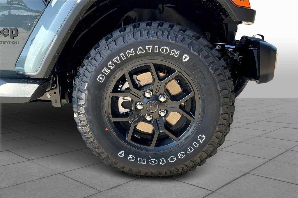 new 2025 Jeep Gladiator car, priced at $44,755