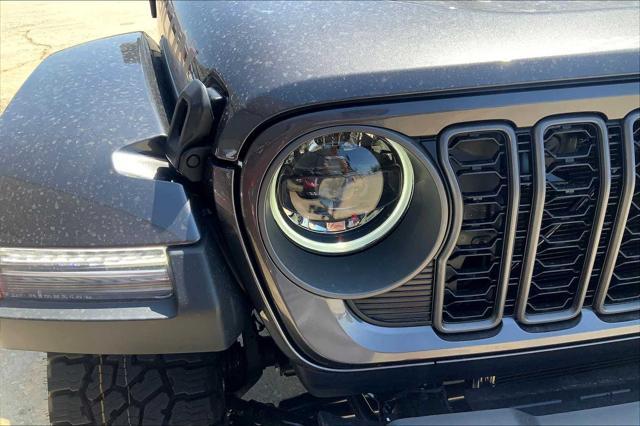 new 2025 Jeep Gladiator car, priced at $55,420