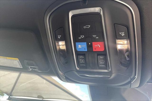 new 2025 Jeep Grand Cherokee car, priced at $44,725