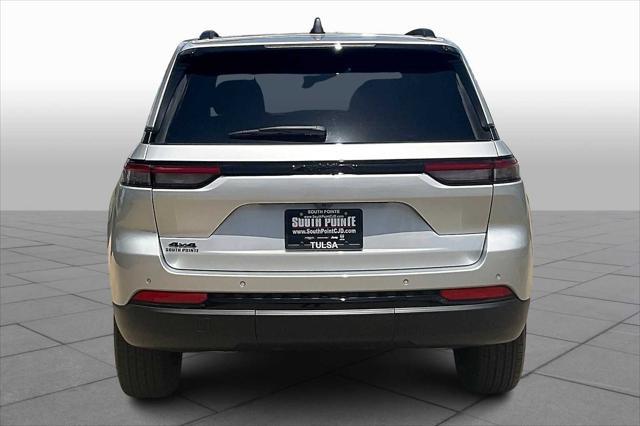 new 2025 Jeep Grand Cherokee car, priced at $44,725