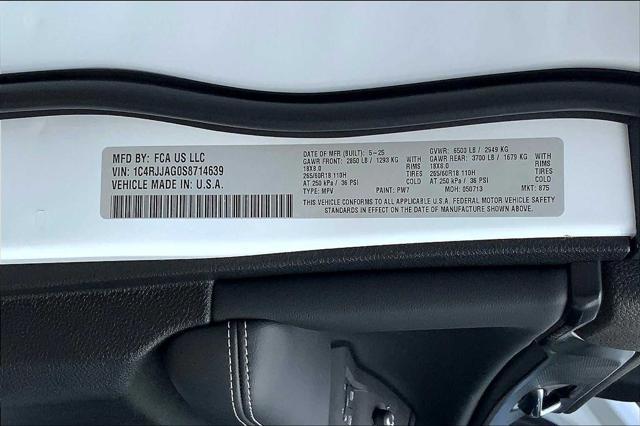 new 2025 Jeep Grand Cherokee L car, priced at $37,530
