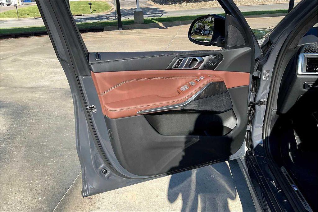 used 2025 BMW X7 car, priced at $77,999