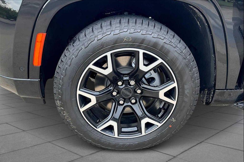 new 2025 Jeep Wagoneer car, priced at $68,999