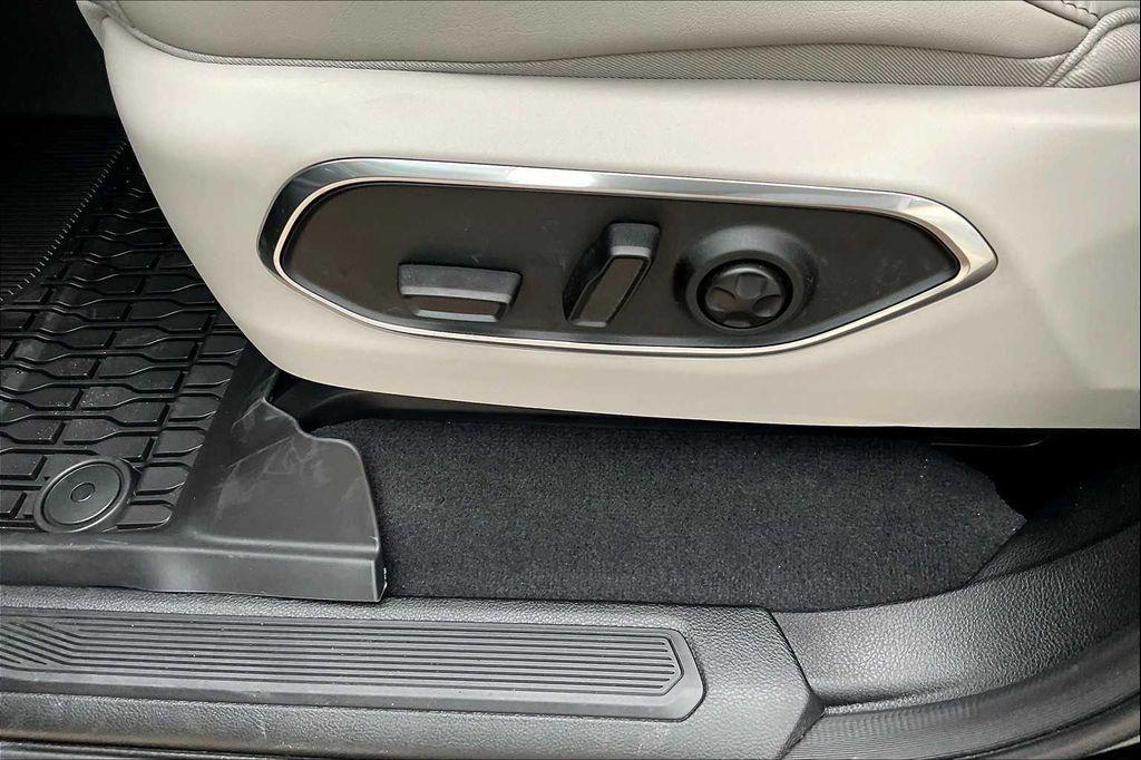 new 2025 Jeep Wagoneer car, priced at $68,999