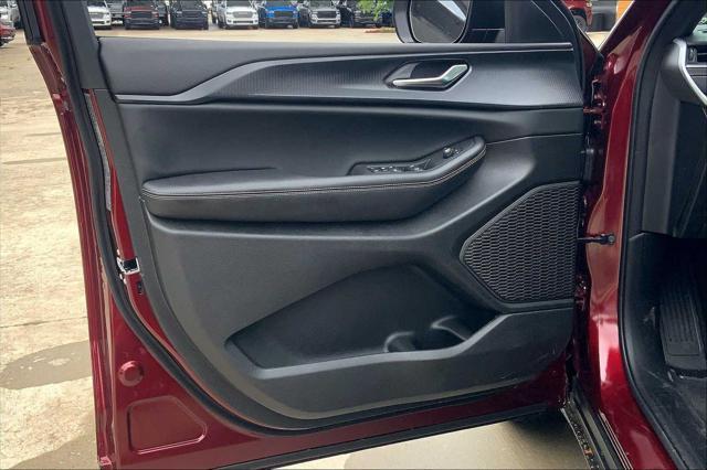 new 2025 Jeep Grand Cherokee car, priced at $42,170