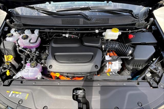 new 2025 Chrysler Pacifica car, priced at $62,275