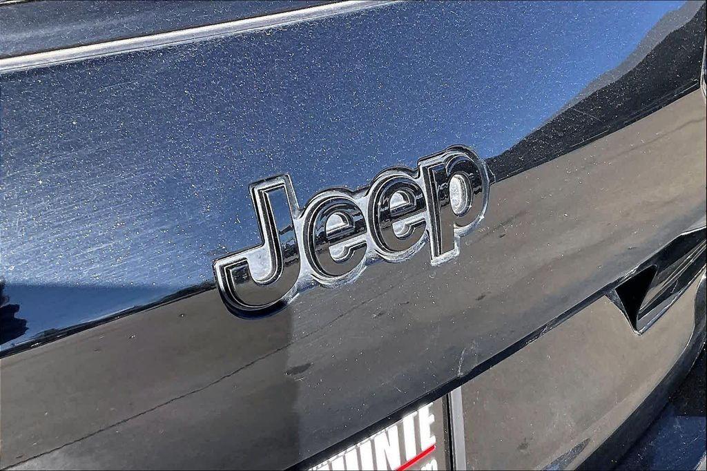 used 2024 Jeep Grand Cherokee L car, priced at $29,999