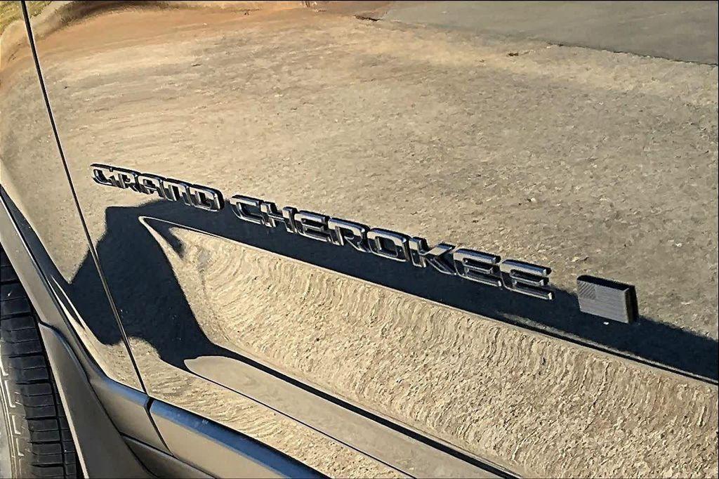 new 2025 Jeep Grand Cherokee L car, priced at $43,855